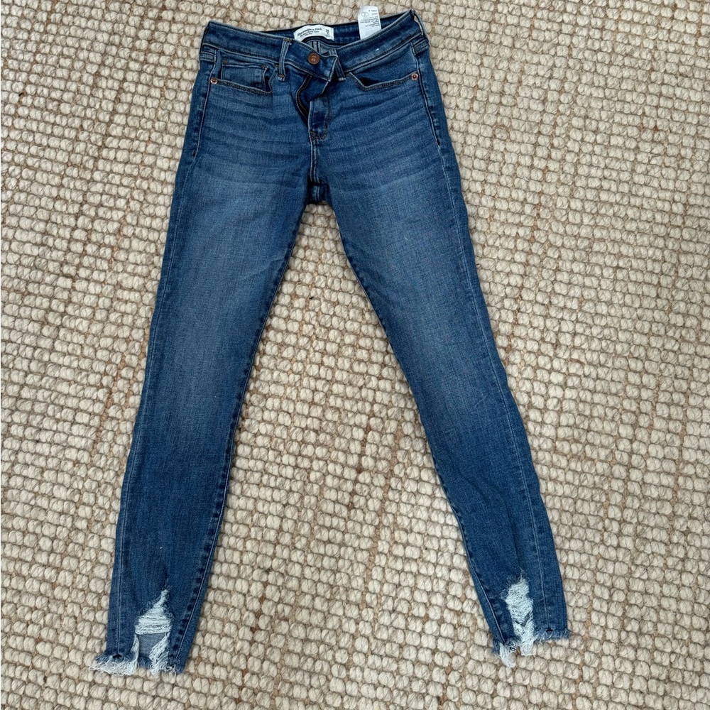 Abercrombie skinny jeans size 26